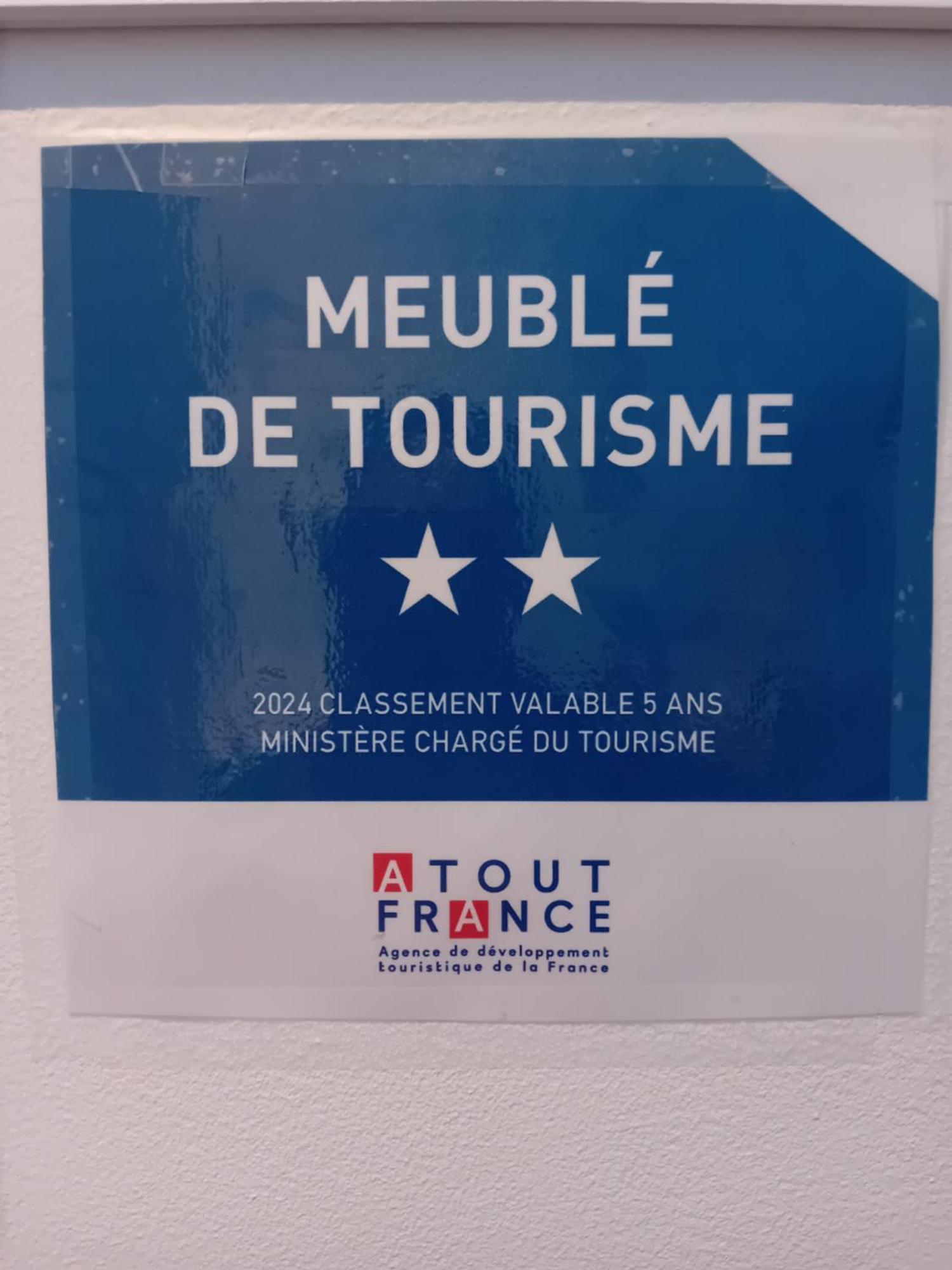 Paisible, Propre Et Accueillant Appartement